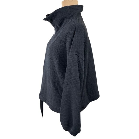 Lululemon Women's Textured Pullover 1/4 Zip Black Size M/L Mock Neck Cropped - Picture 2 of 9
